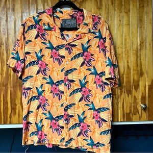 Womens tropical button up shirt size L
